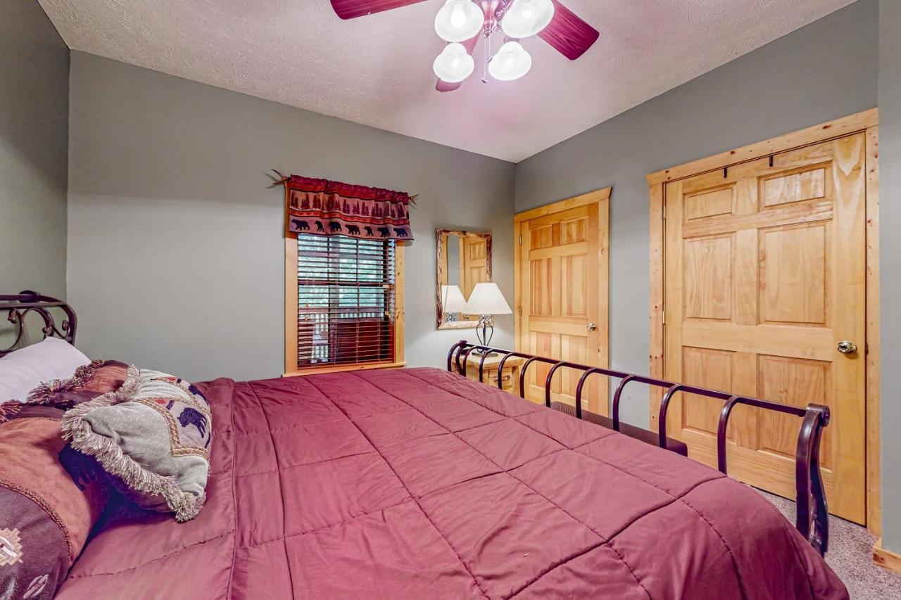 גטלינבורג Cozy Cub Cabin מראה חיצוני תמונה