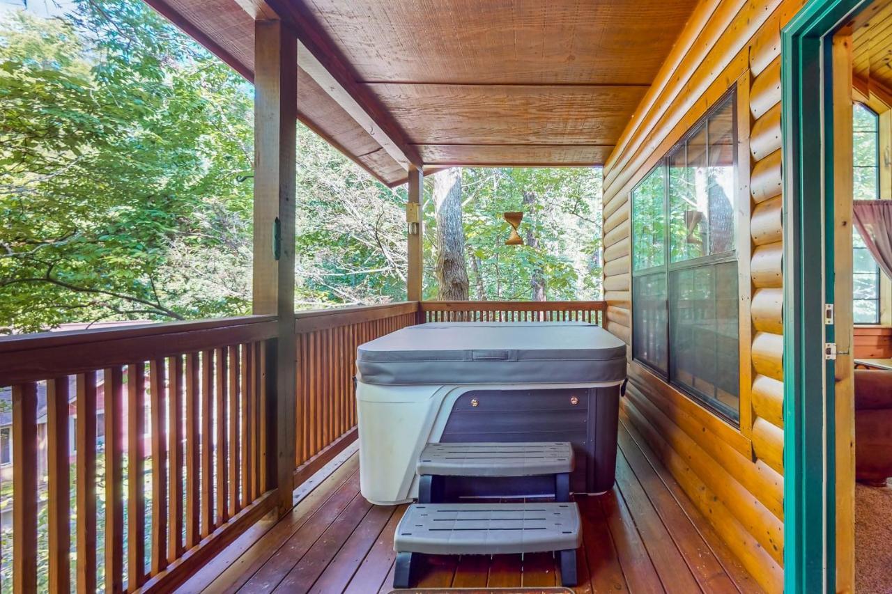 גטלינבורג Cozy Cub Cabin מראה חיצוני תמונה